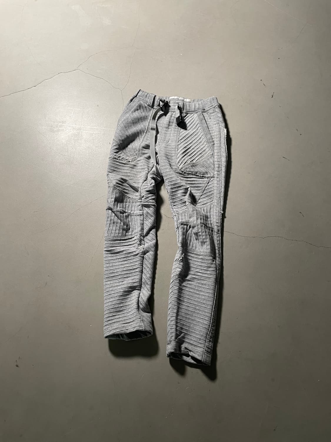화이트 마운터링 Quilted Rib Sweat Pants 상품이미지1