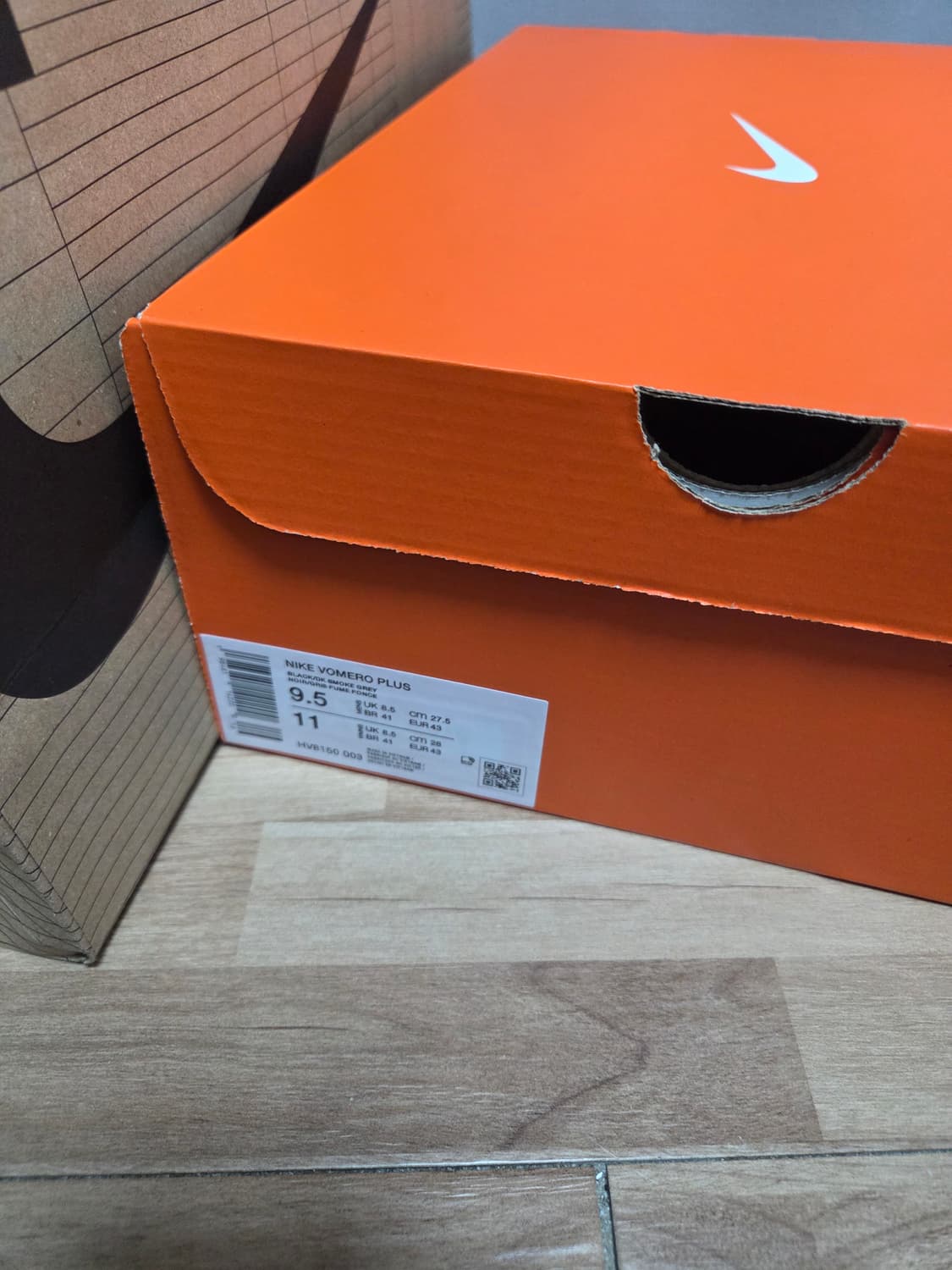 나이키 줌 보메로 플러스 275 상품이미지5