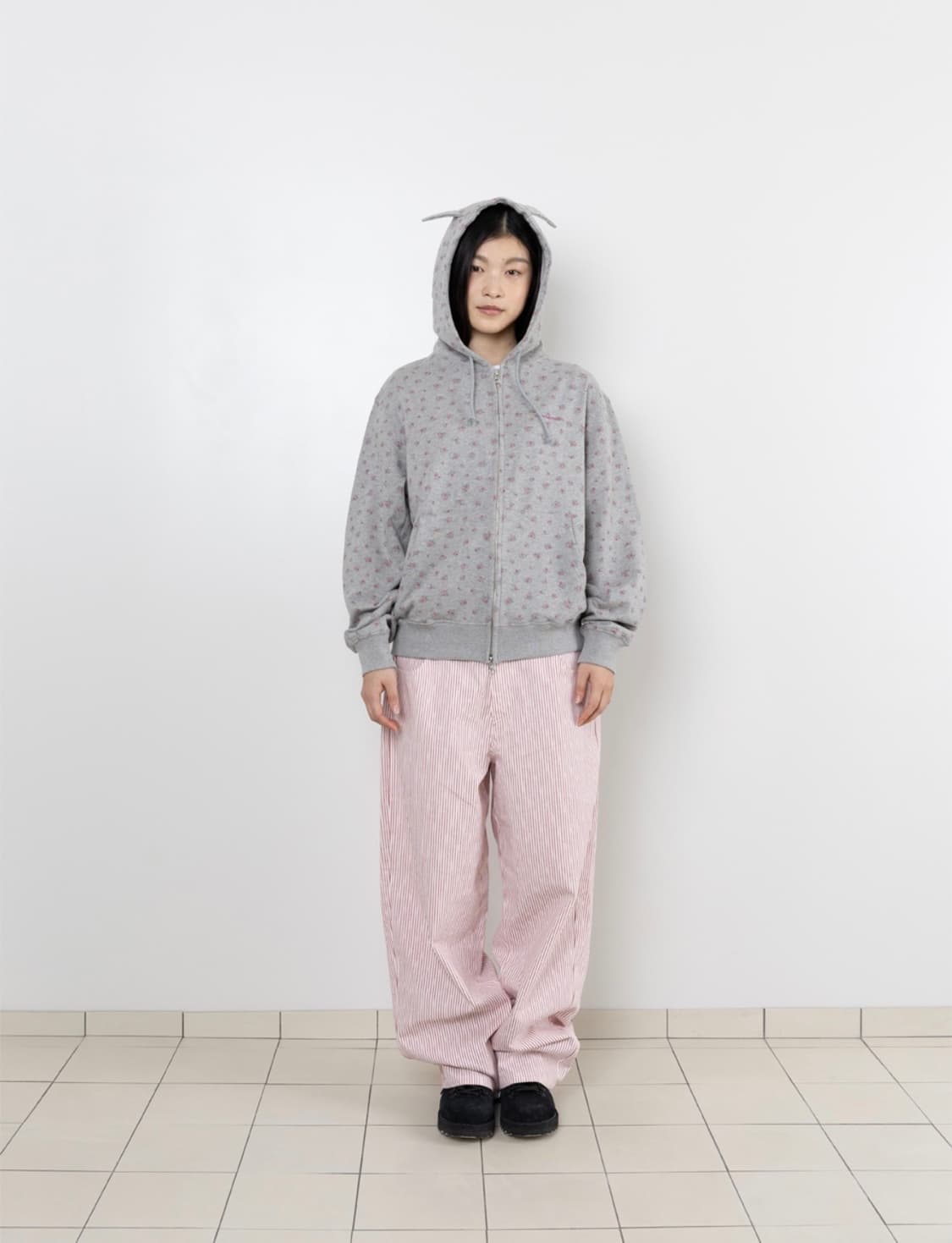 웹하우스 하트 로고 키티 후드집업 상품이미지2