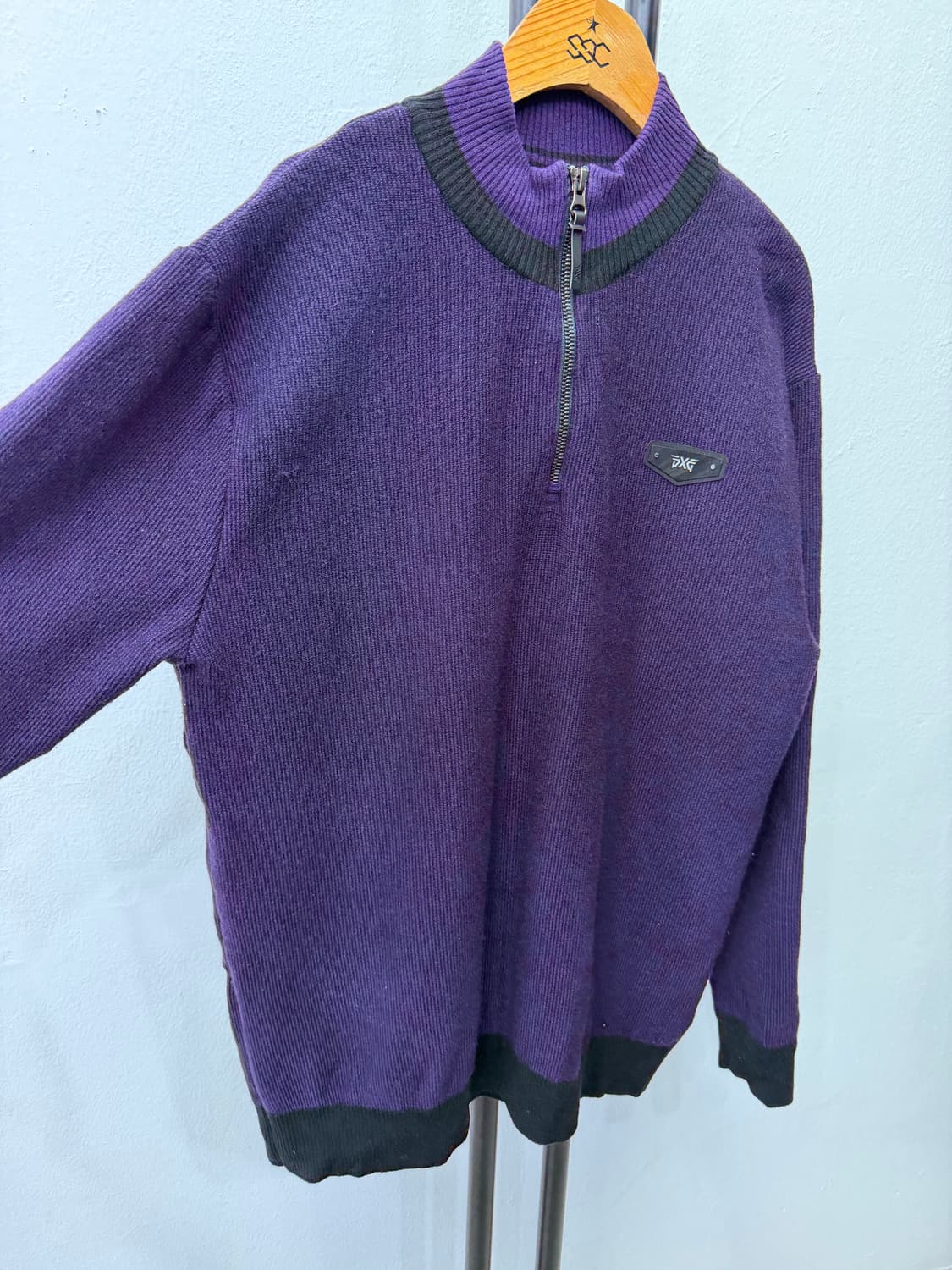 정품) PXG 남성 퍼플 블랙 하프넥 니트 100 상품이미지2