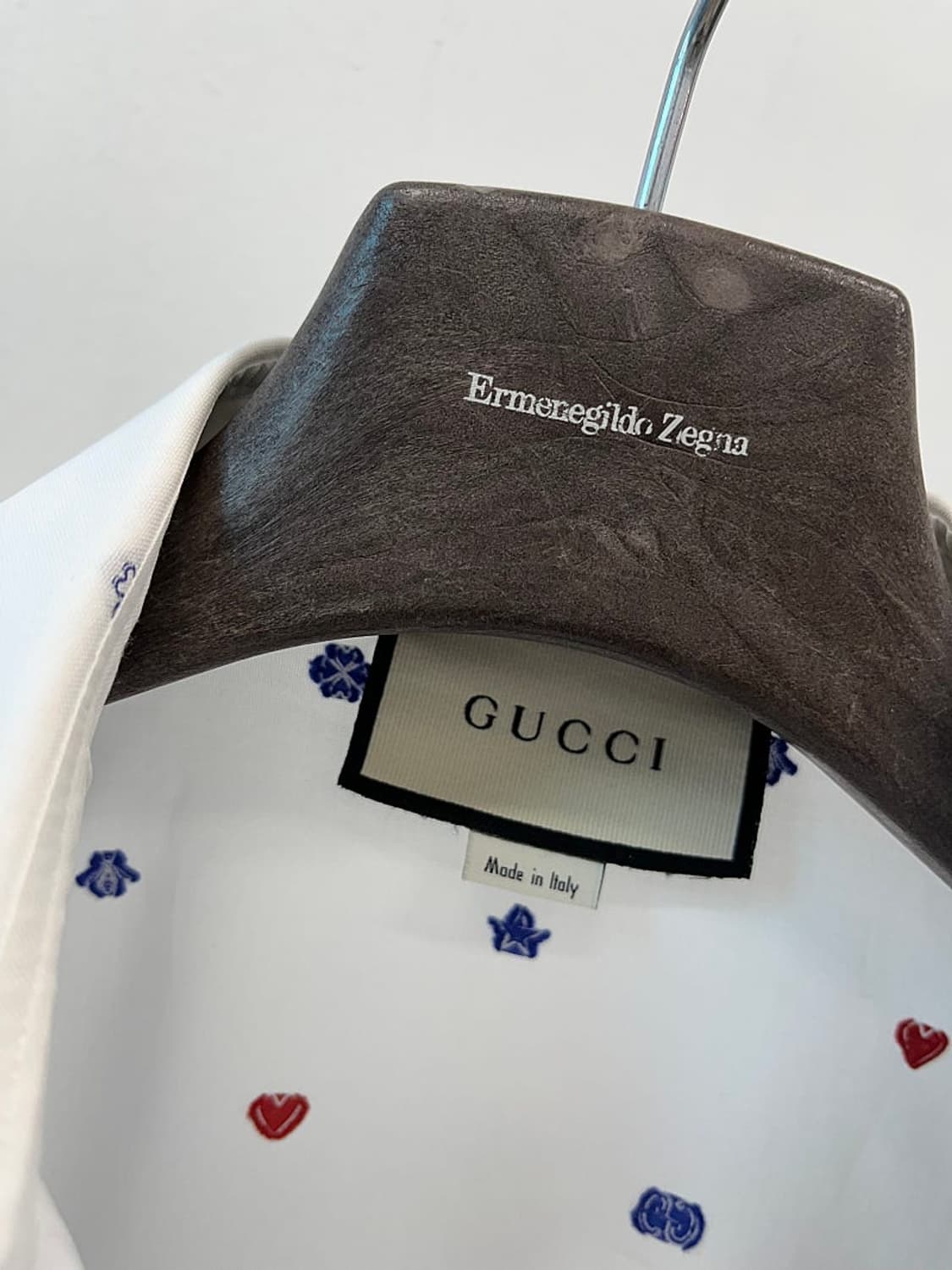 100) 구찌 로고패턴 화이트 셔츠  상품이미지9