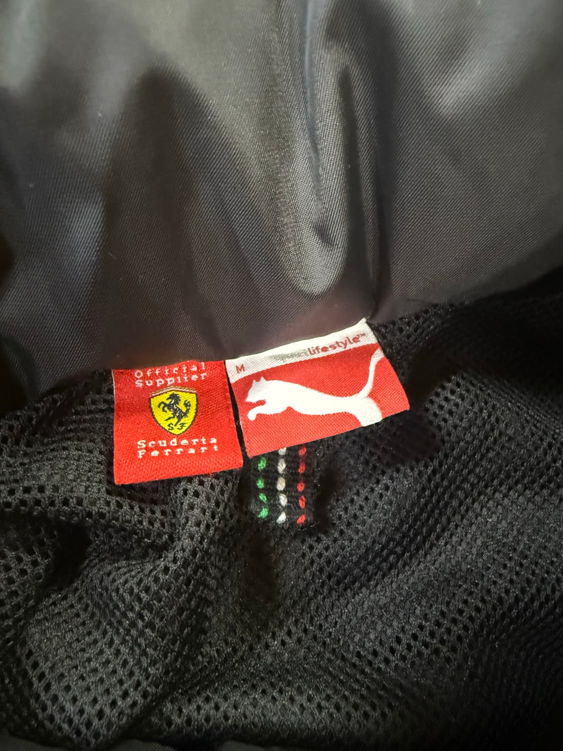 (정품) PUMA x Ferrari 퓨마 페라리 스쿠데리아 공식 자켓 상품이미지4
