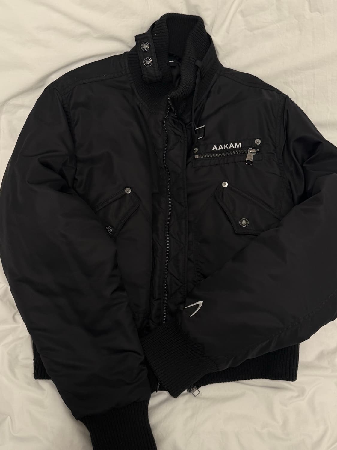 아캄 하이넥 봄버 자켓 High-Neck Bomber Jacket 상품이미지1