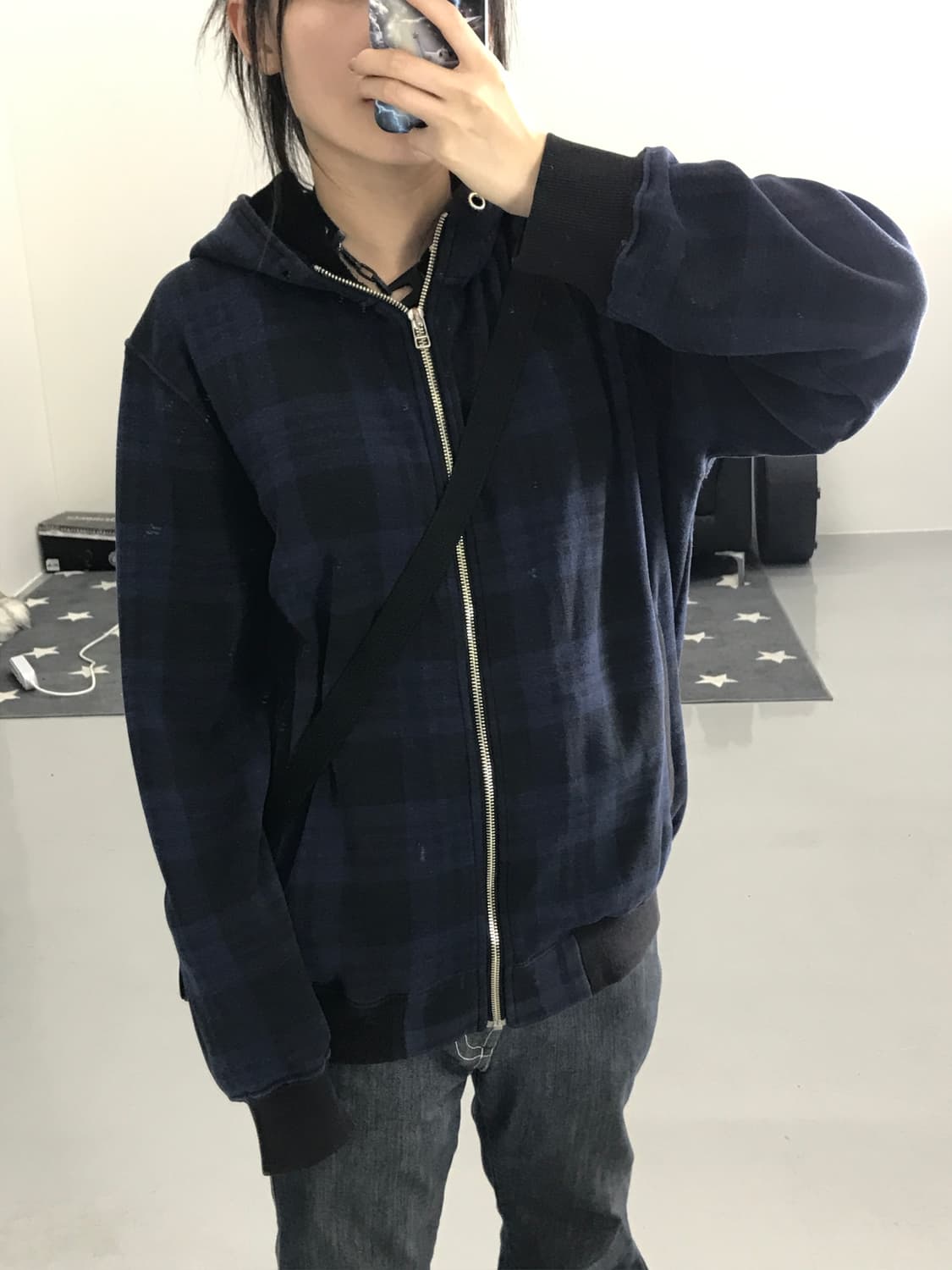 백넘버 체크패턴 네이비 후드집업 상품이미지3