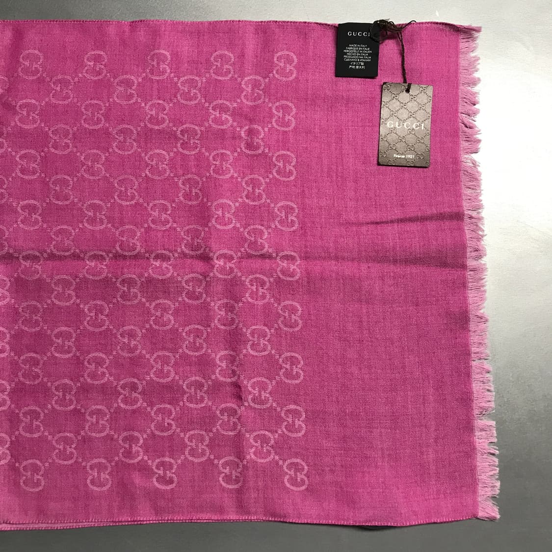 구찌 로고 스카프 핑크 새상품 상품이미지3