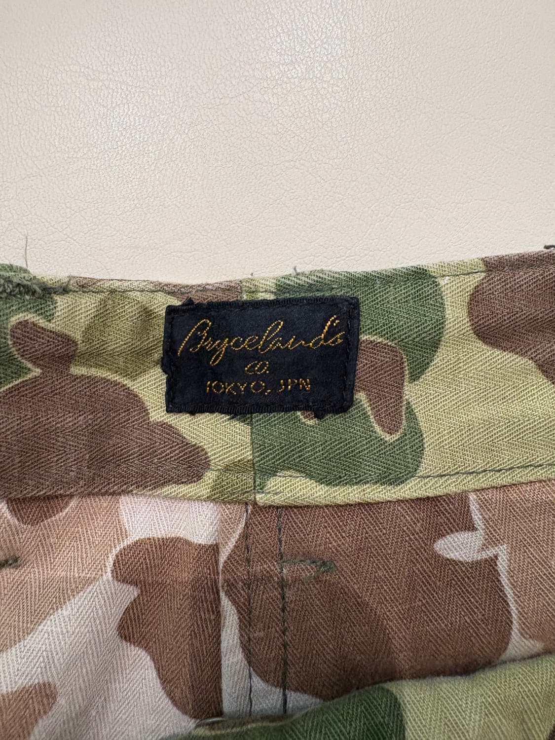 브라이슬랜드 바지 판매합니다!! 상품이미지3