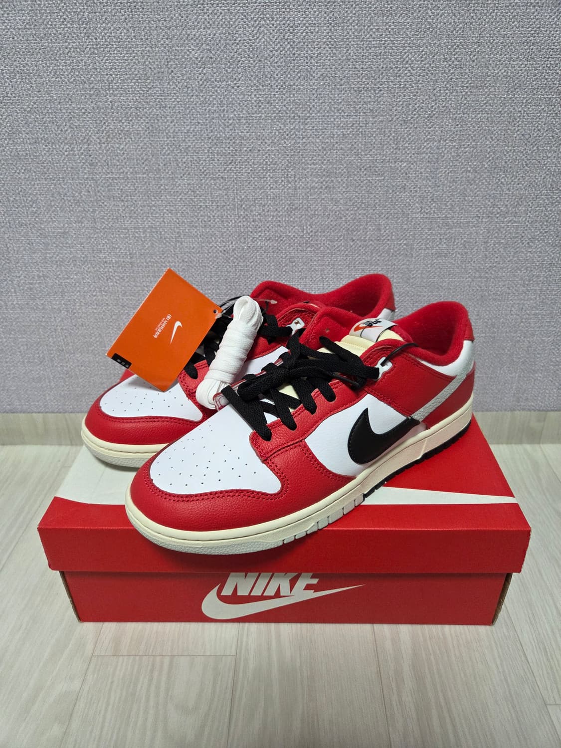 나이키 덩크 로우 레트로 프리미엄 285 새상품 판매! 상품이미지1