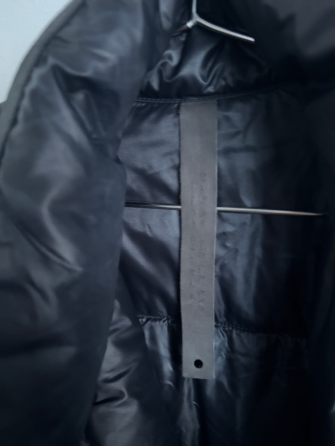 아이작 세럼 사선 버튼 펜싱자켓 모티브 디어스킨 패딩 상품이미지8