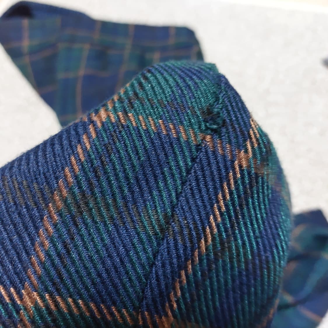 딥그린 타탄 체크 미디 스커트 상품이미지5