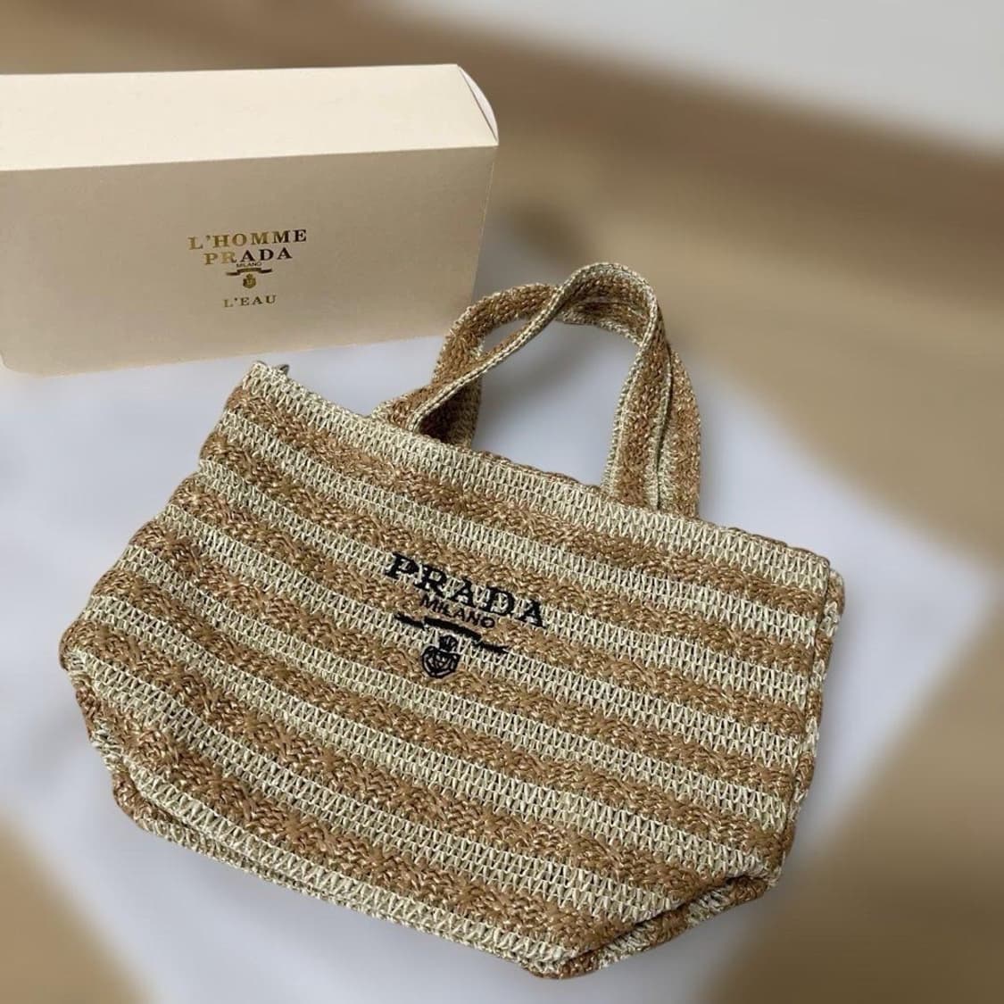 프라다뷰티 르옴므 스트라이프 브라운 라피아백  상품이미지4