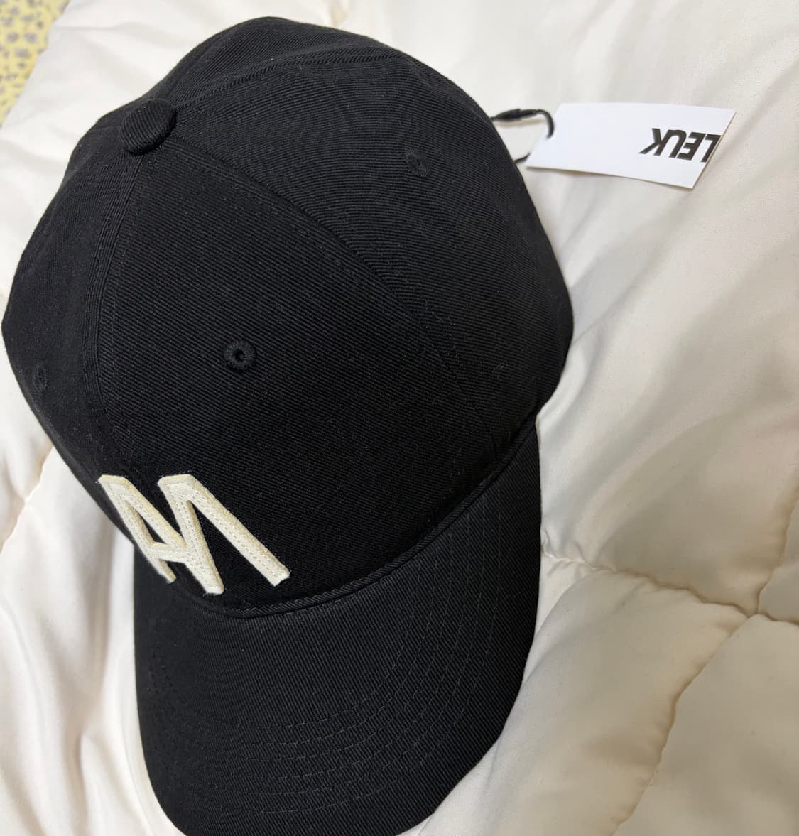 LEUK 루크 사의 AM 로고 블랙 캡(신우재 모자) 택O 새상품 상품이미지6