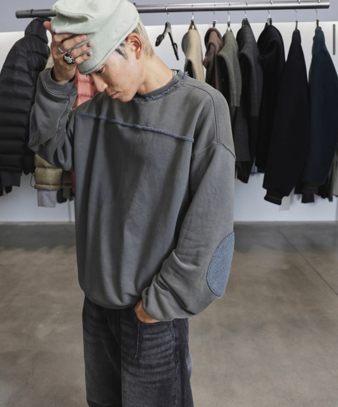 999 휴머니티 빈티지 다잉 맨투맨 (블리치드 카키) 상품이미지2