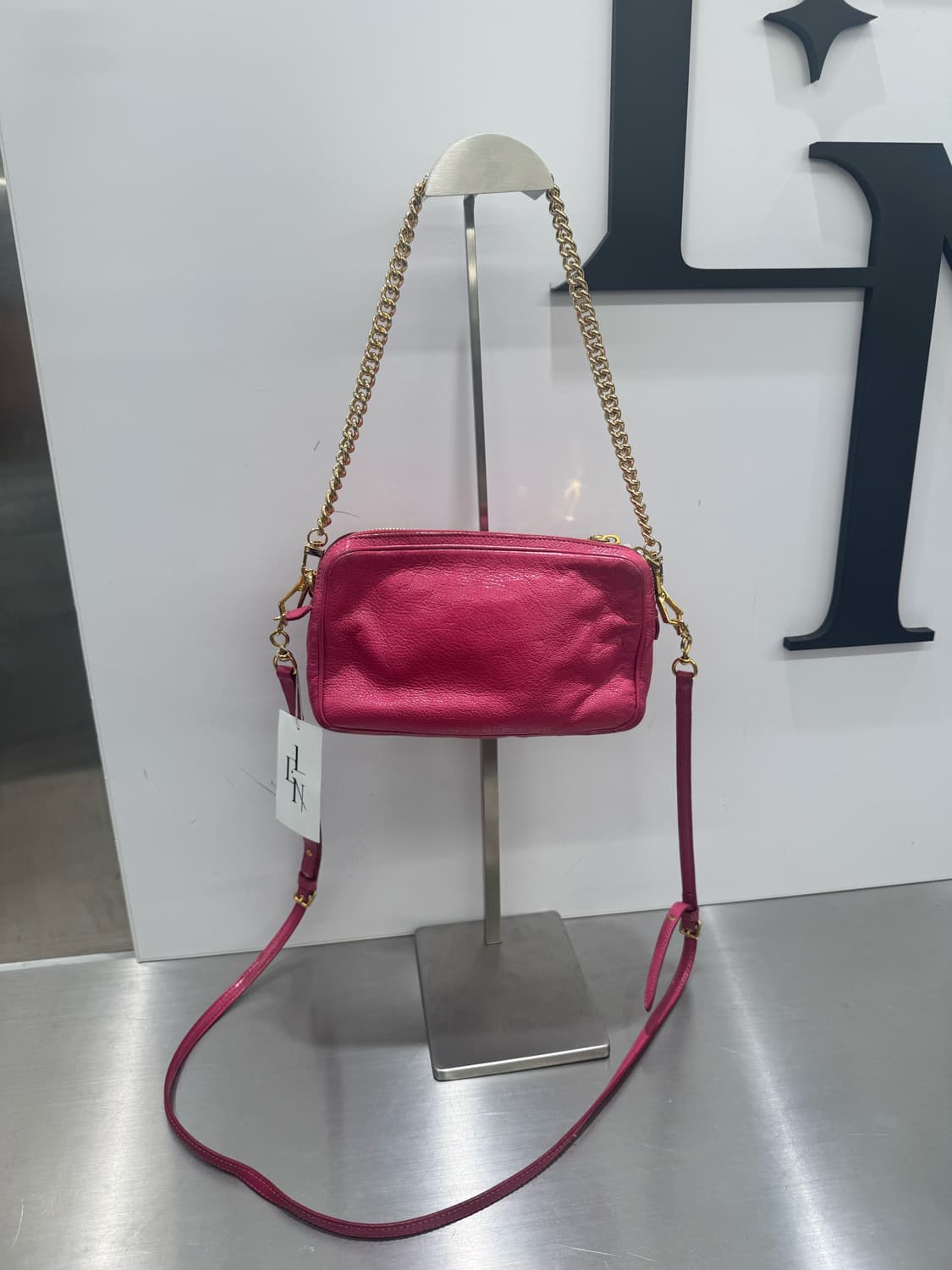 미우미우 가죽백 상품이미지2