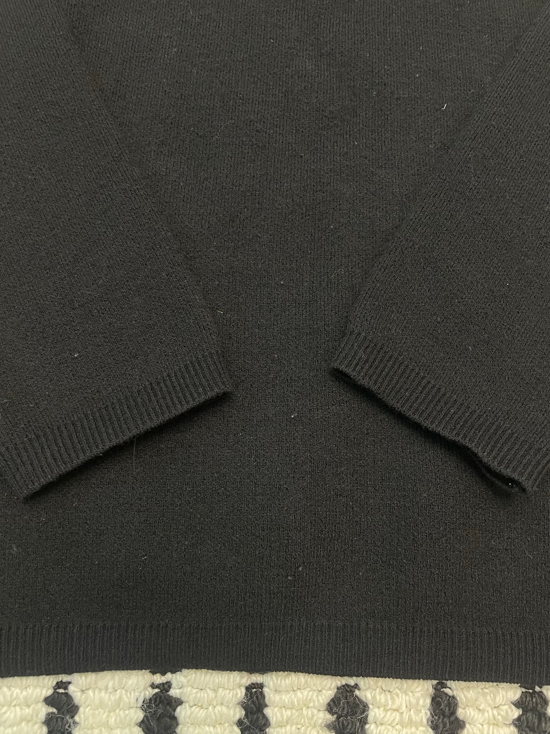 쿠어(Coor) 울 케시 혼방 모크넥 니트 블랙 상품이미지4