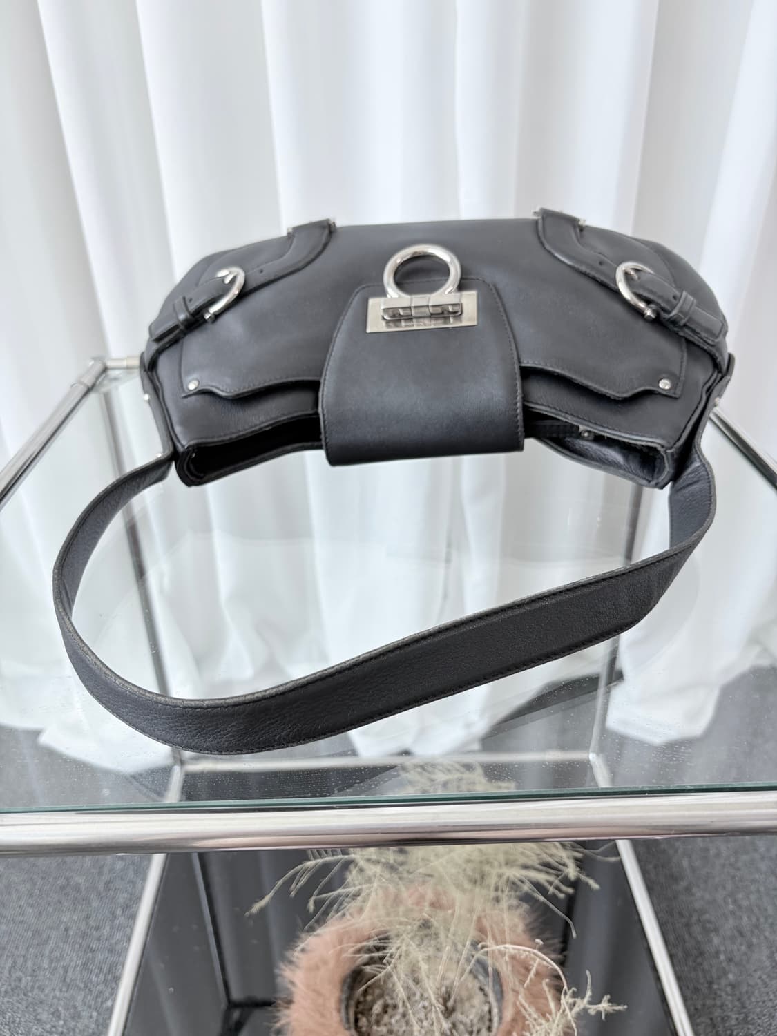 페라가모 간치니 체인 숄더백 상품이미지9