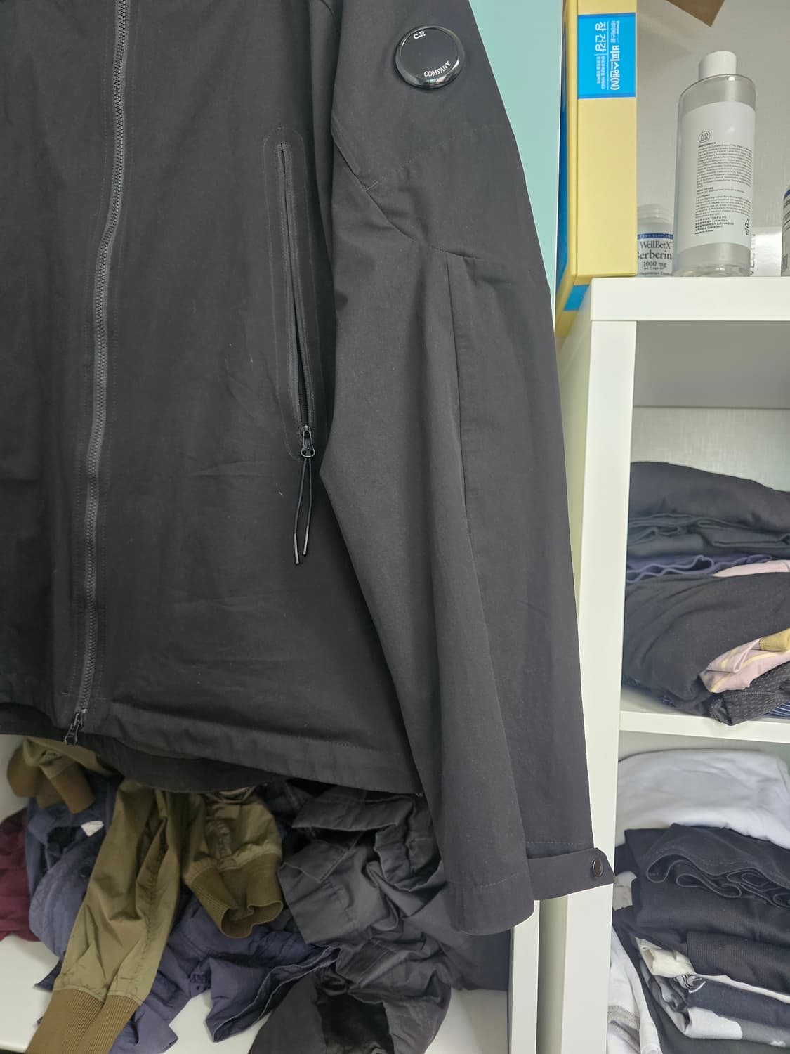 cp컴퍼니 가장 잘나가는 모델 프로텍 씨피컴퍼니 후드 렌즈 자켓 팔아요 상품이미지4