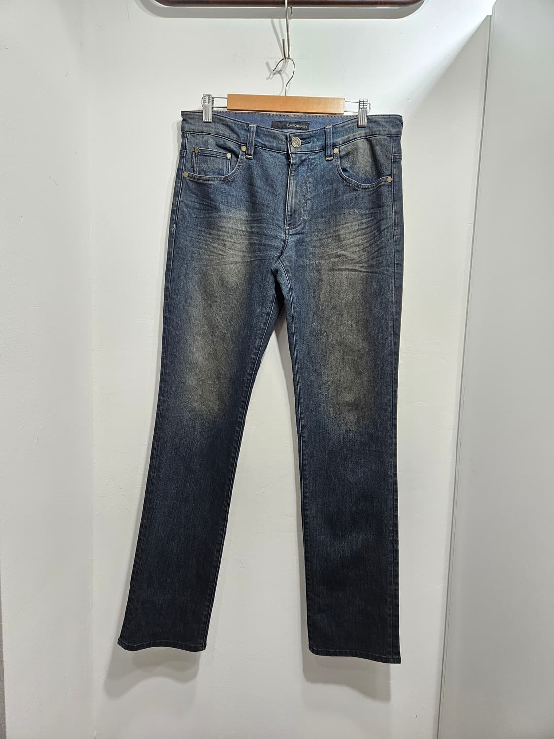 캘빈클라인 레귤러 슬림핏 워싱 스판 데님팬츠 상품이미지1