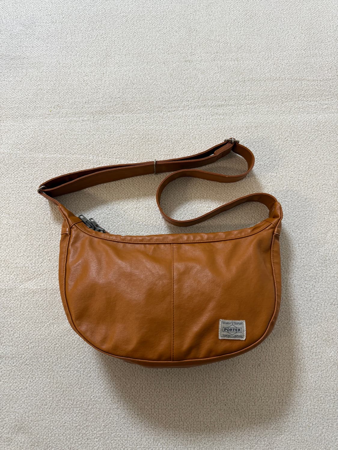 PORTER 포터 프리스타일 반달 숄더백 S 카멜 상품이미지1