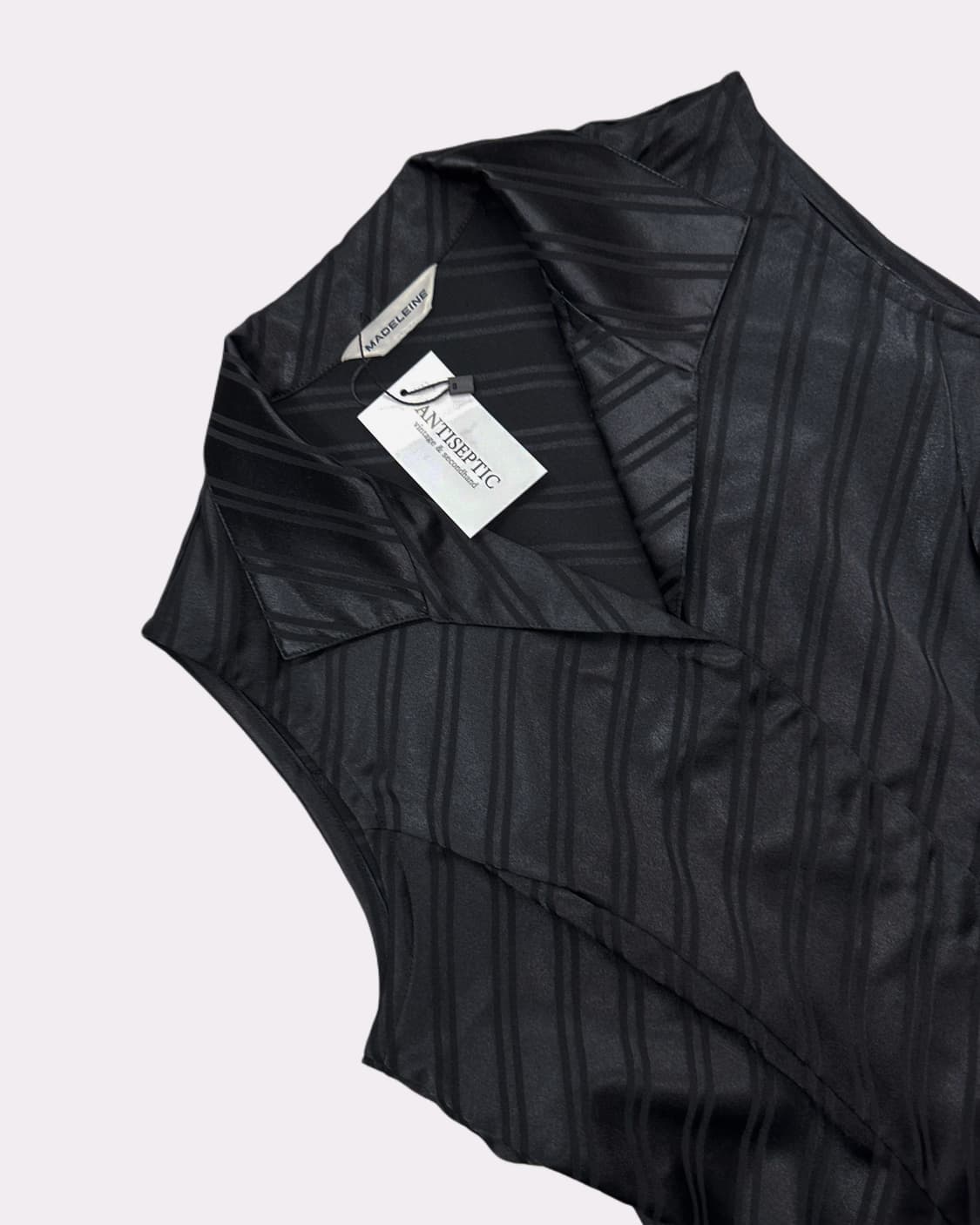 silky stripe sleeveless blouse 상품이미지2