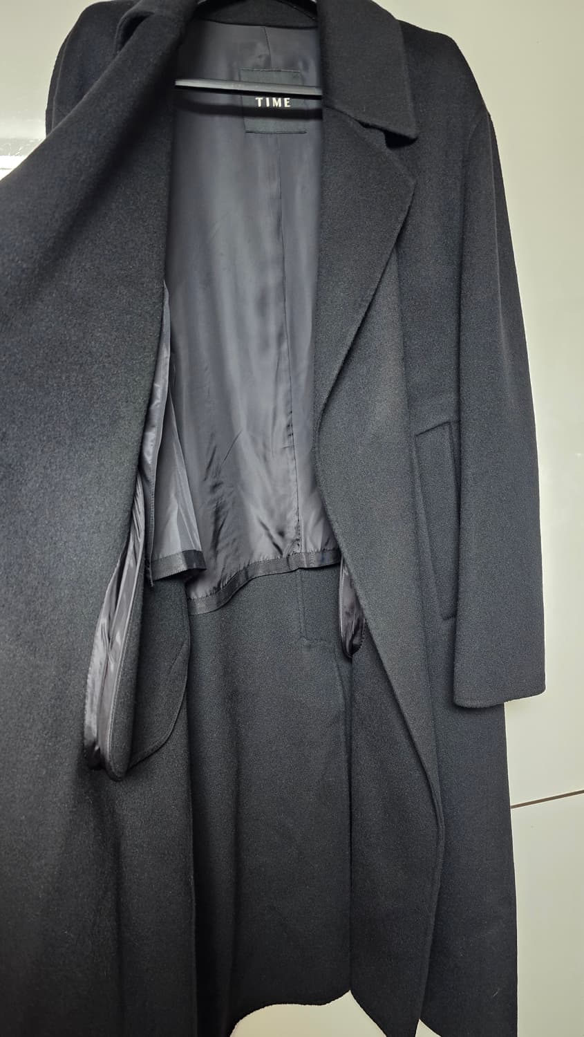 타임옴므 블랙 캐시미어 벨티드 코트
110 상품이미지5