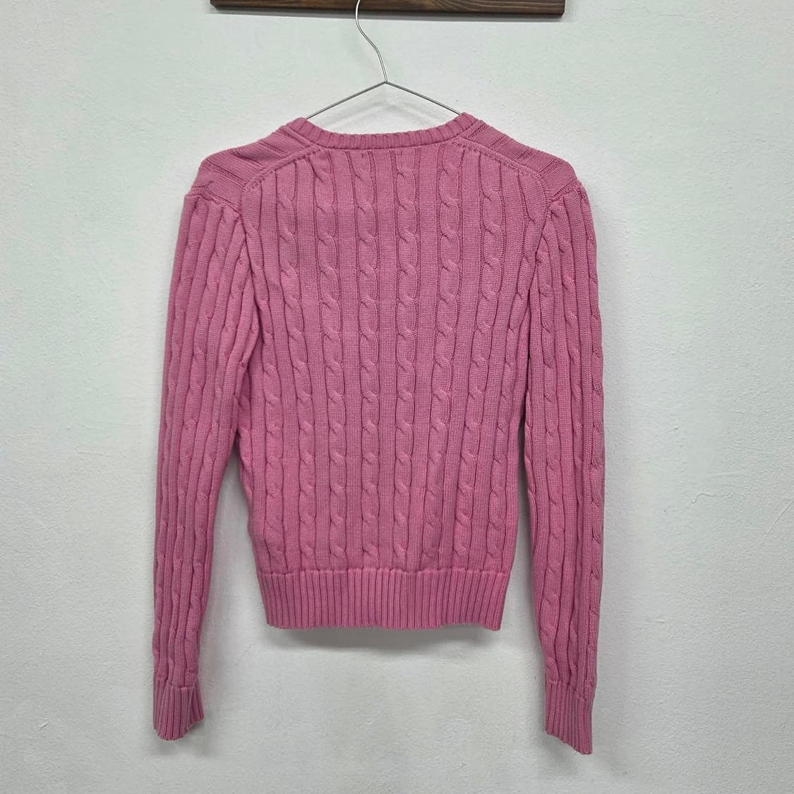 폴로 랄프로렌 신형 큐알택 핑크 케이블  브이넥 걸즈 니트(XS) 상품이미지5