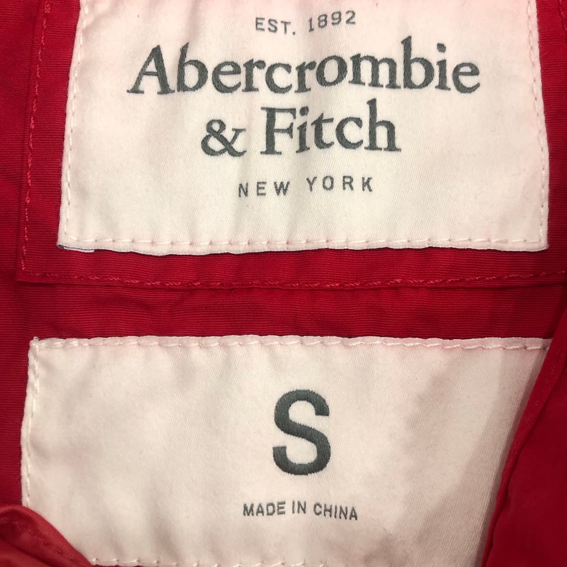 아베크롬비 레드 바람막이 후드집업 자켓 상품이미지4