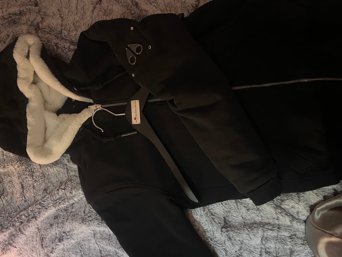 무스너클 블랙 버니스웨터 (S) 상품이미지1