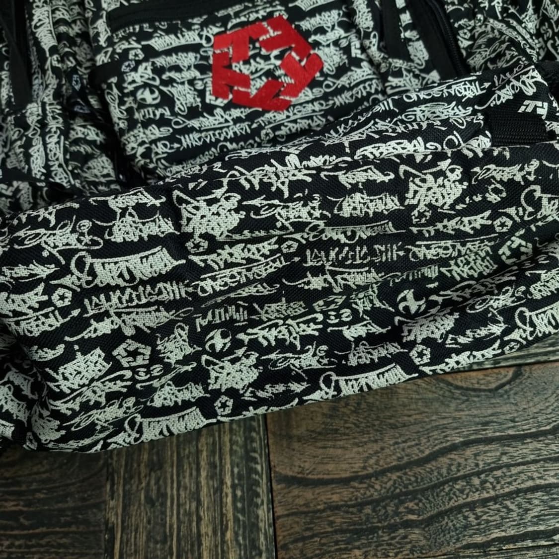 [트라이벌 기어] 멀티 그래픽 올드스쿨 빈티지 백팩 M19940 상품이미지10