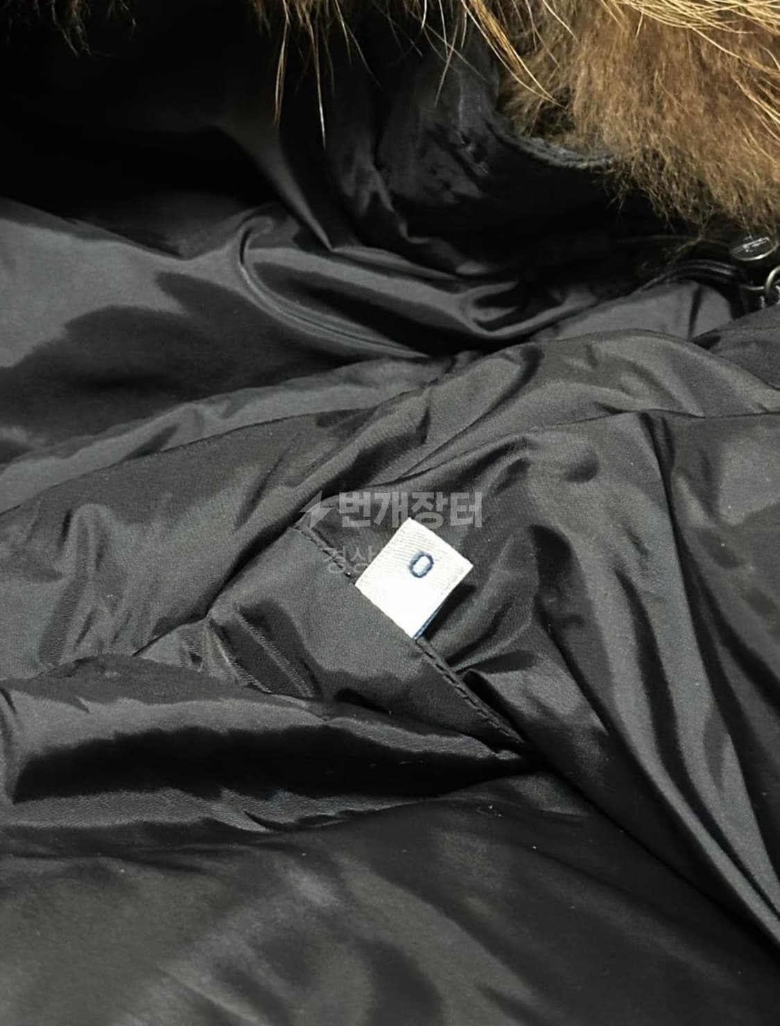 [0] 새상품급 몽클레어 21FW 마르크 (모렐) 패딩 상품이미지7