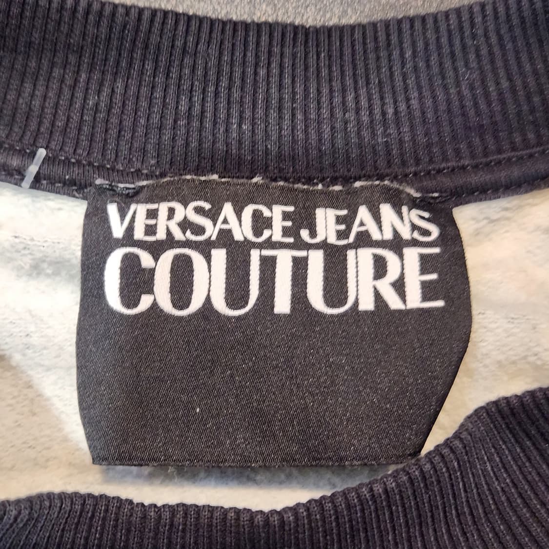 베르사체 블랙/골드 프린트 맨투맨 (L) 상품이미지2