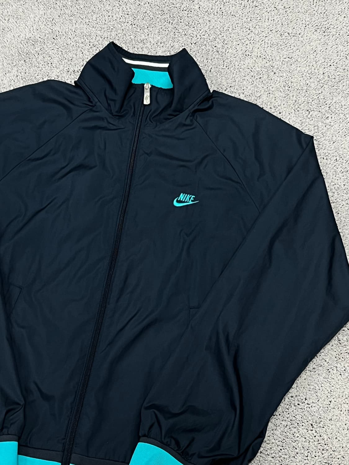 (L) 나이키 올드스쿨 퓨추라 민트 바람막이 상품이미지2