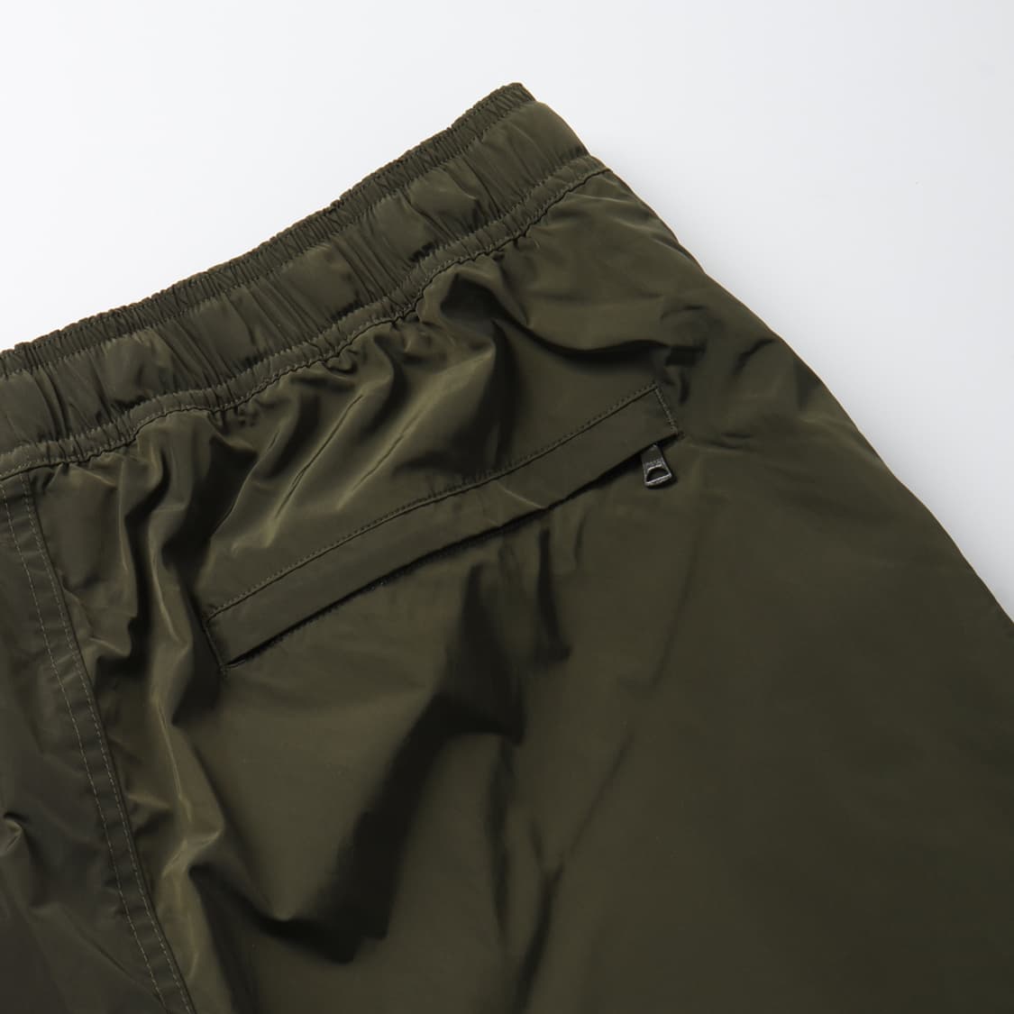 A BATHING APE College Beach Shorts 상품이미지9