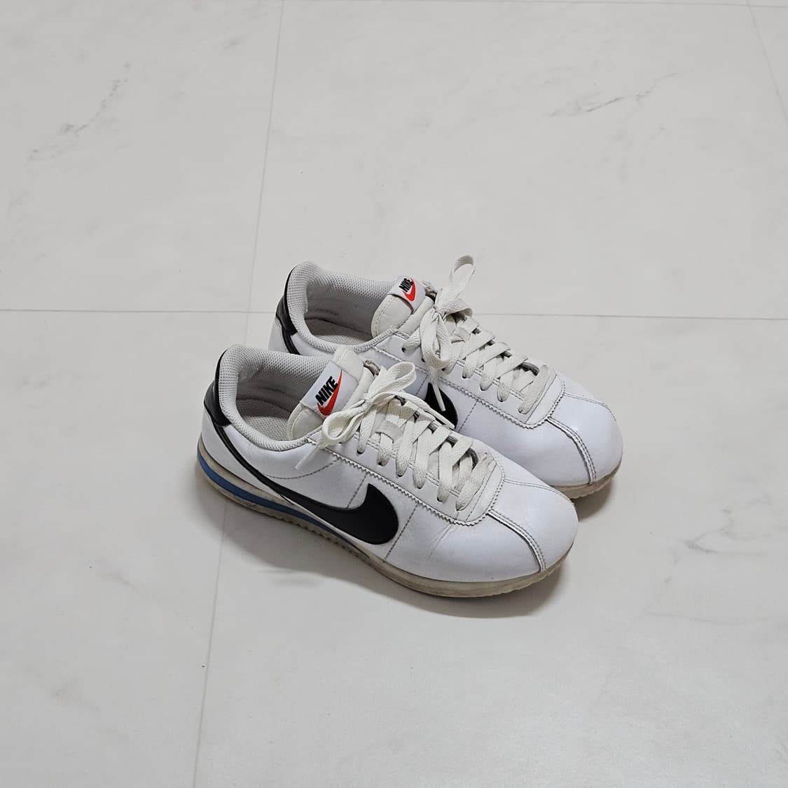 나이키 코르테즈 레더 화이트 250 상품이미지1