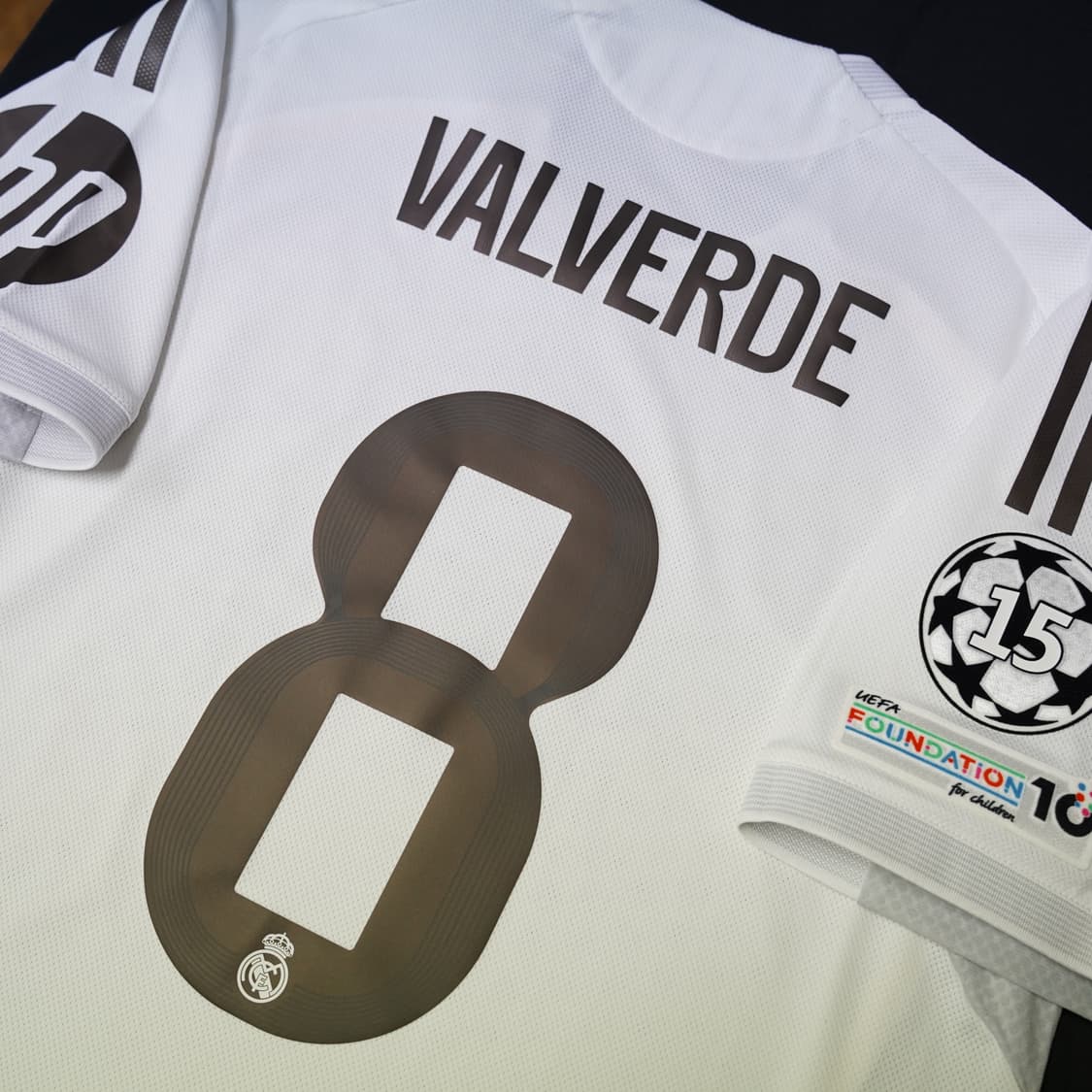 [국내 L][어센틱]25-26 레알마드리드 발베르데 유니폼 상품이미지3