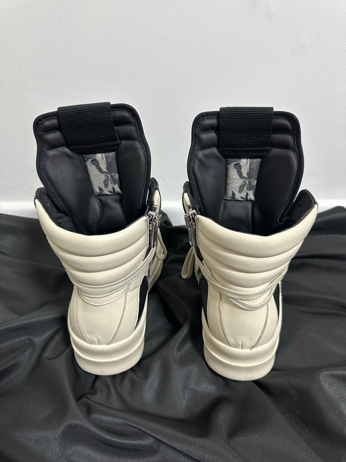 릭오웬스 메가범퍼 지오바스켓 블랙밀크 [37] 상품이미지3