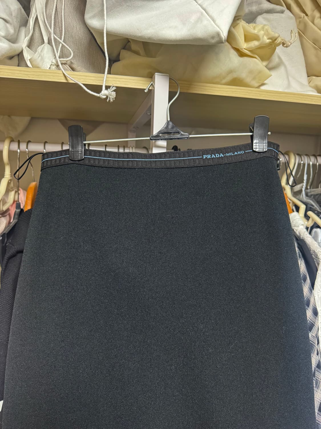 프라다 클래식 h라인 롱스커트 42사이즈 미착용상품 상품이미지1