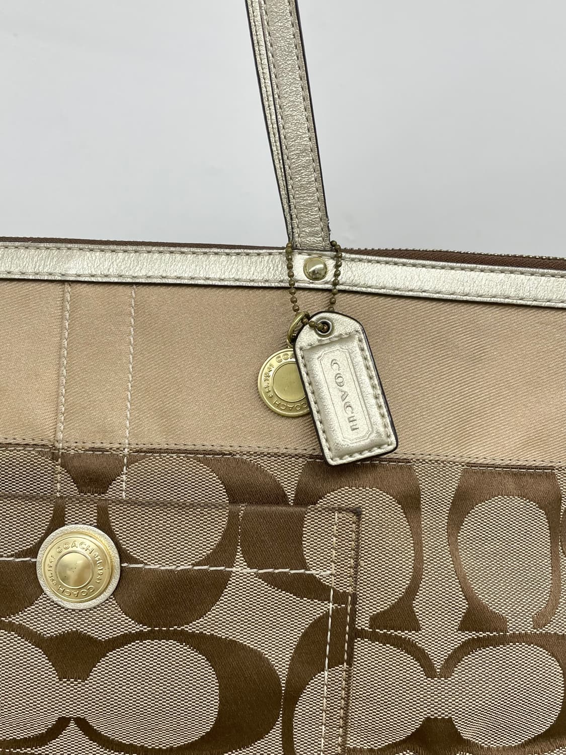 코치 시그니처 자카드 숄더백  상품이미지6