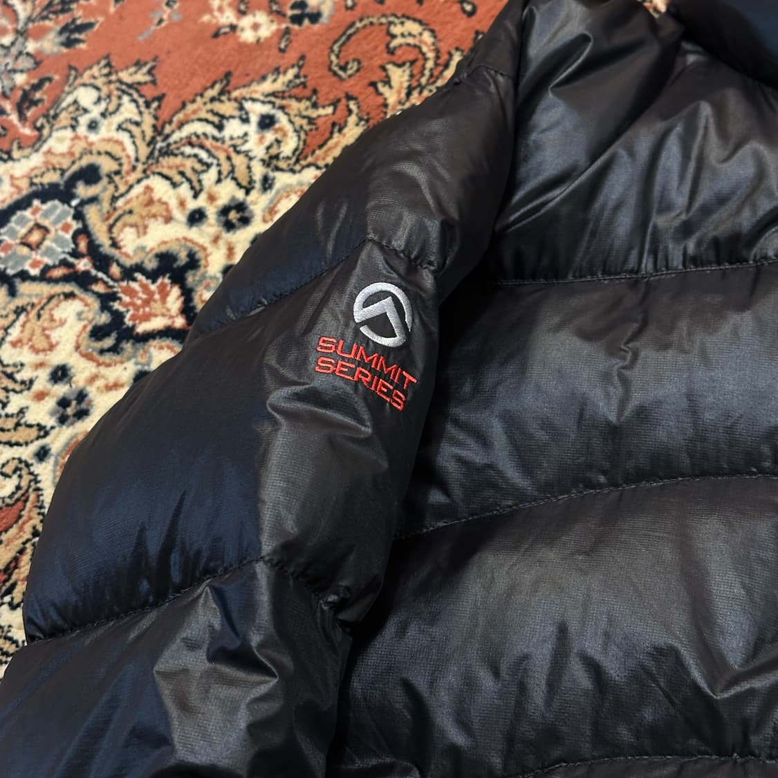 노스페이스 아콘카구아 경량패딩 (L-XL) 블랙 상품이미지4