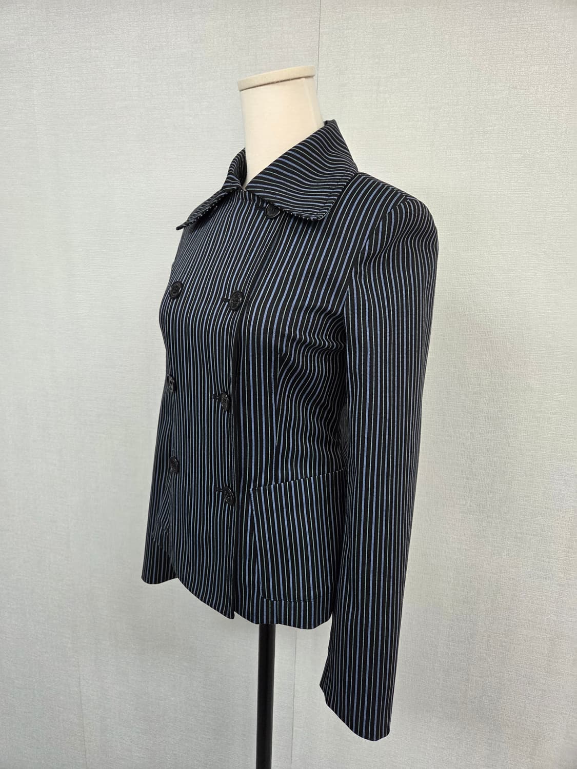 온앤온   스트라이프  여성자켓  상품이미지3