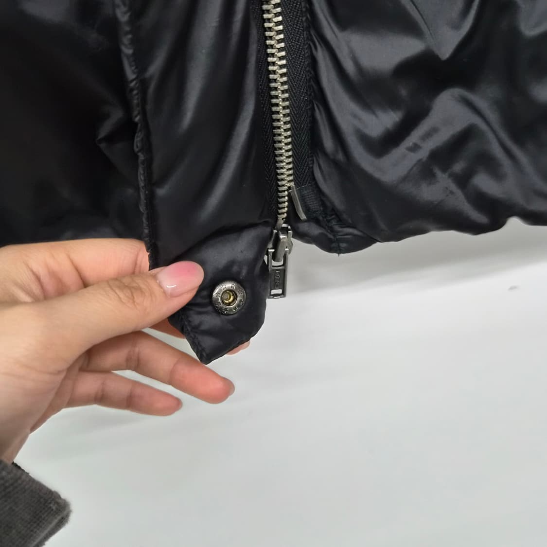 DKNY 블랙 패딩 점퍼 여성 M 상품이미지4