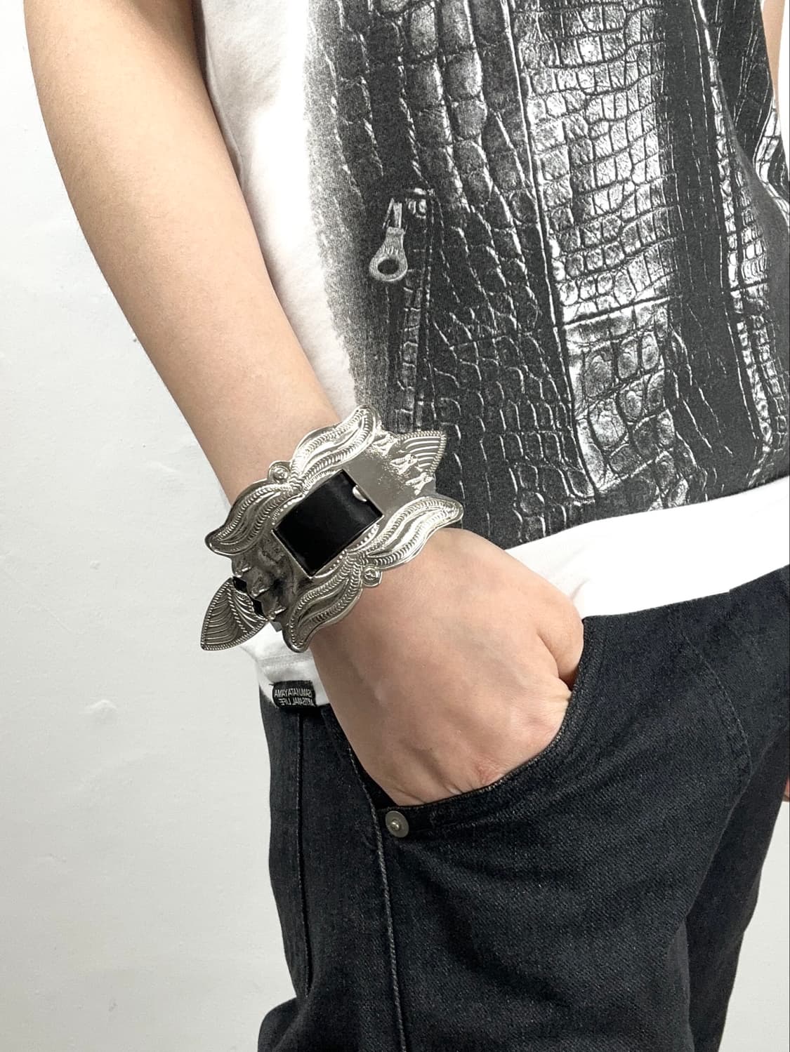 Toga Pulla Western Buckle Leather Bracel 상품이미지1