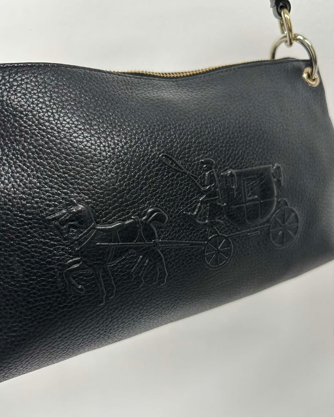 코치 블랙 마차 엠보 레더 숄더 호보백 상품이미지9