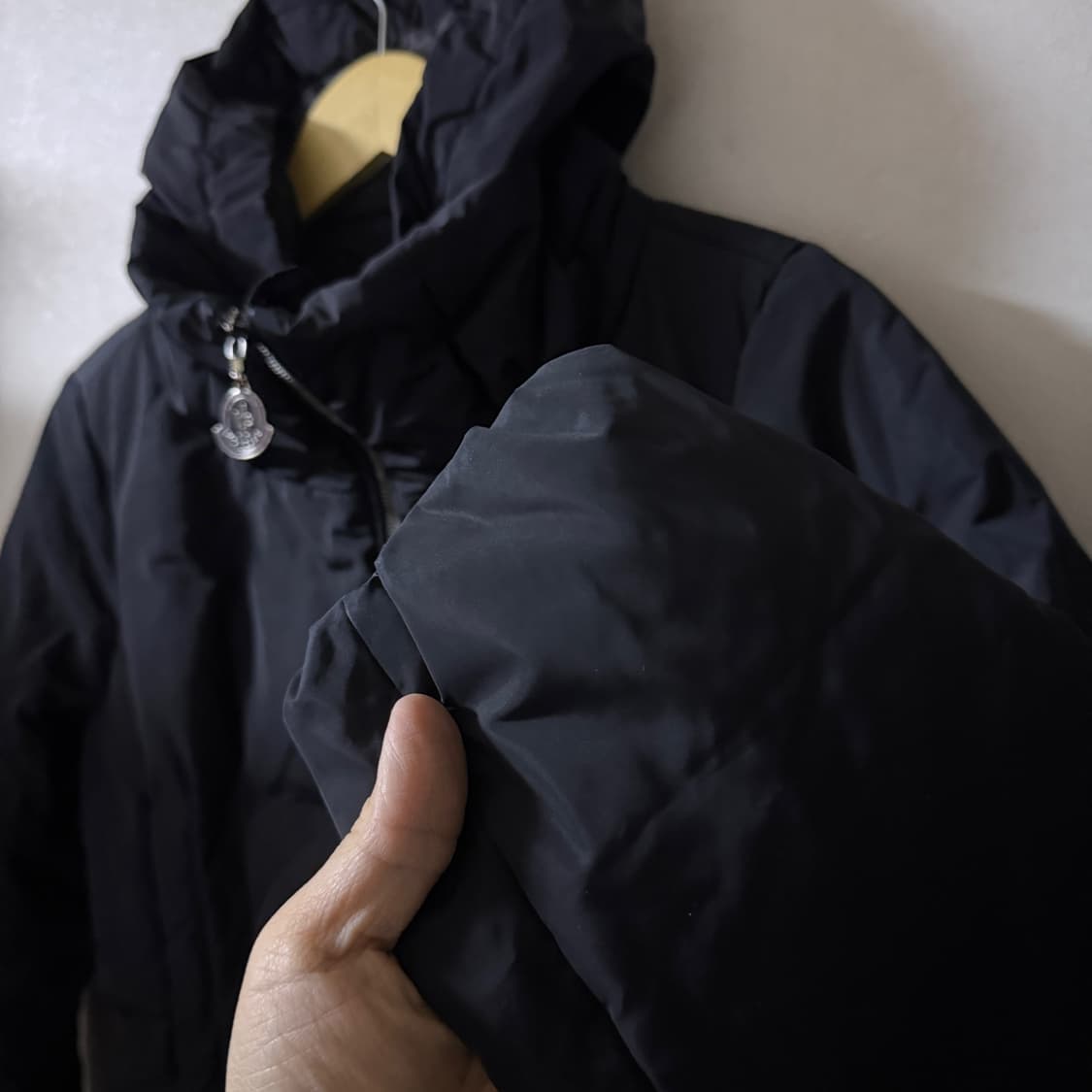 몽클레어 여성 RENNE 경량 패딩코드 2 (여성 55정도) 상품이미지5