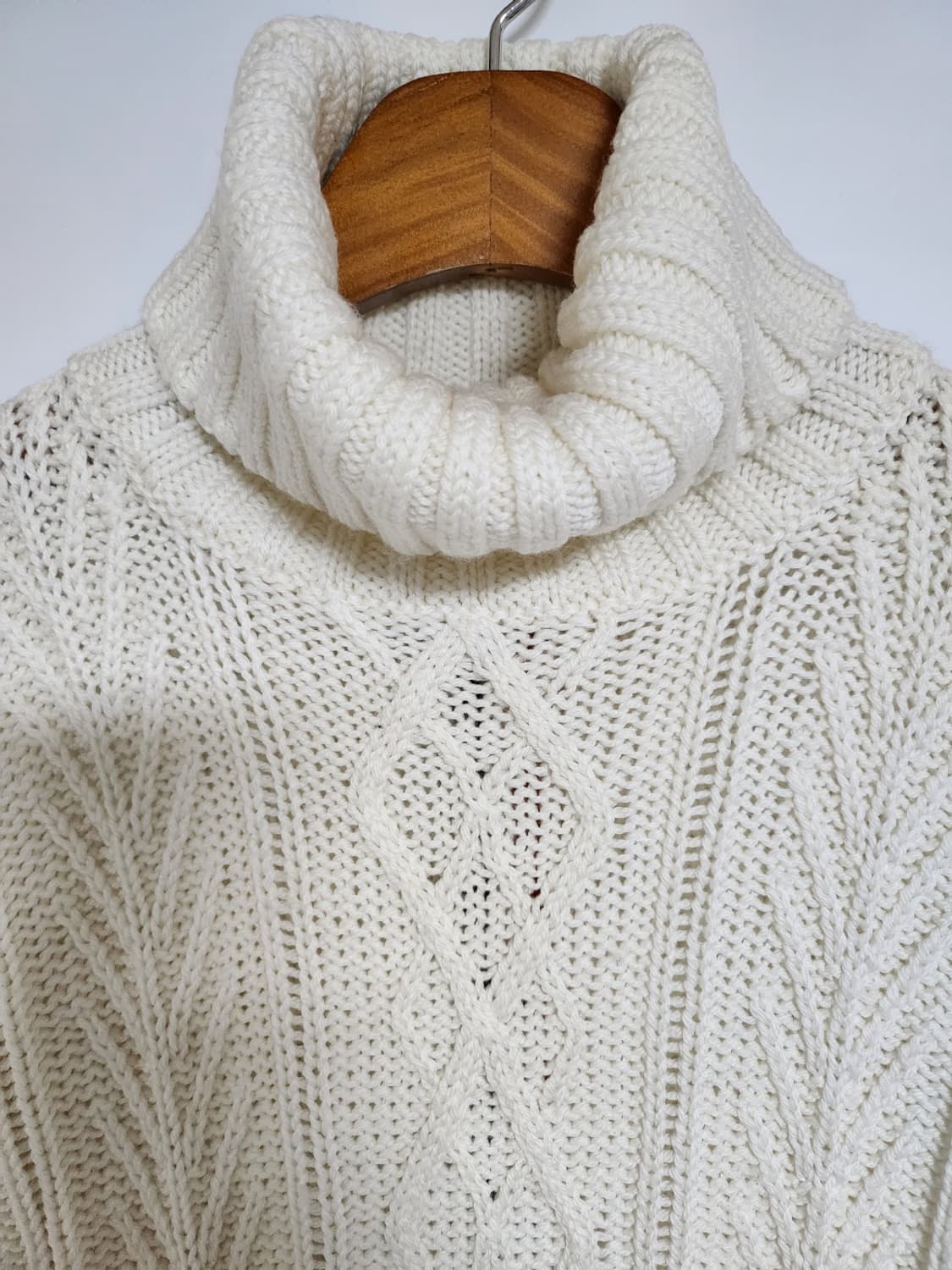 40 톰브라운 아란 케이블 여성 목폴라 니트 FKA222A 00014 상품이미지5