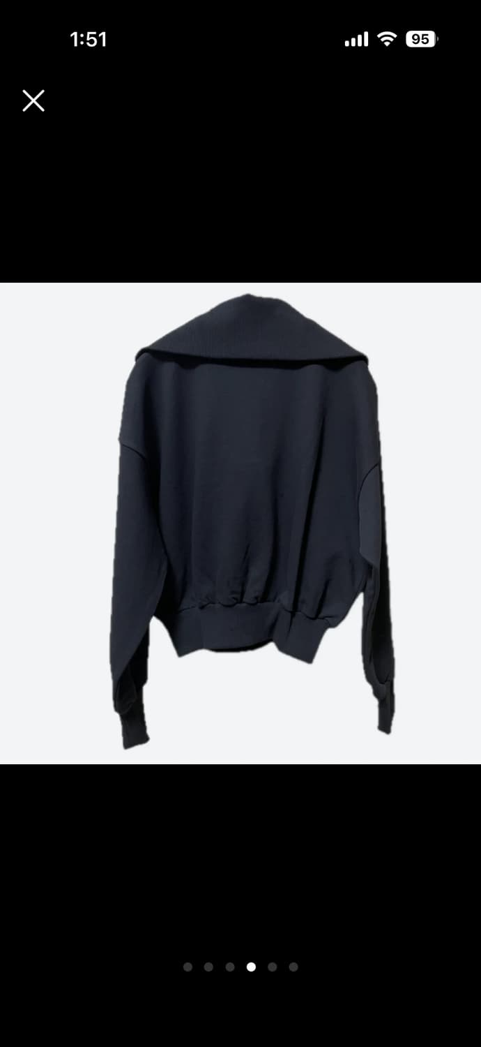 (새상품) 오스트카카 반집업 맨투맨 상품이미지4