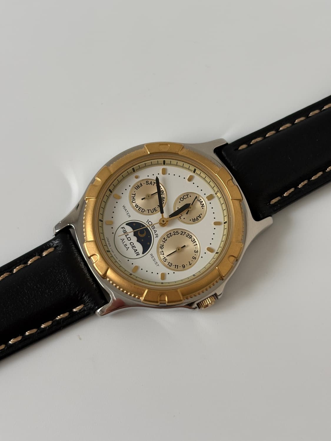 ALBA -1980s Moon Phase Gold Bezel Quartz 상품이미지4