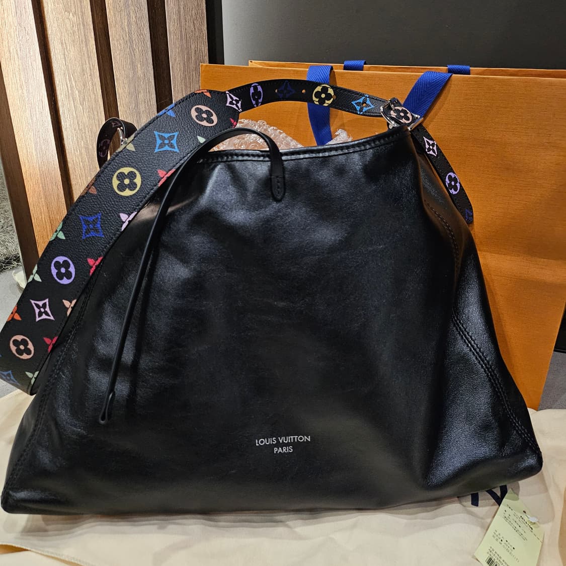 루이비통 무라카미 캐리올 바이브 숄더 MM 백 상품이미지6