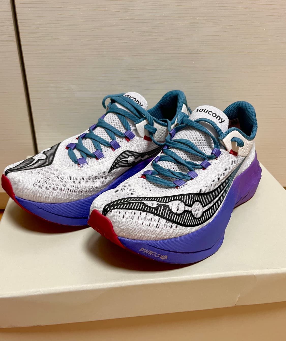 써코니 엔돌핀 프로4 235 상품이미지1