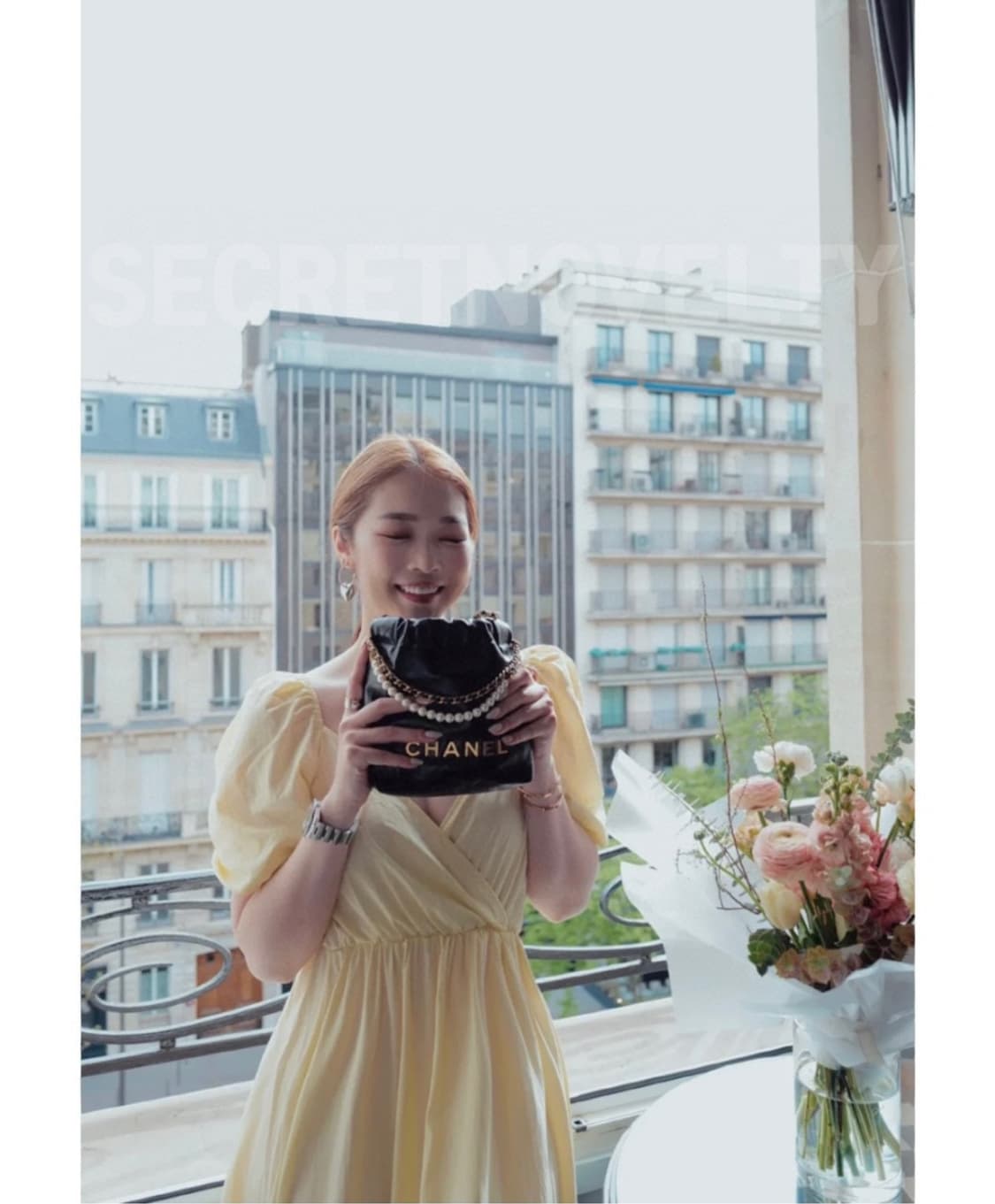 샤넬VIP 진주 미니핸드백 빅로고 크로스바디  & 파우치 상품이미지9