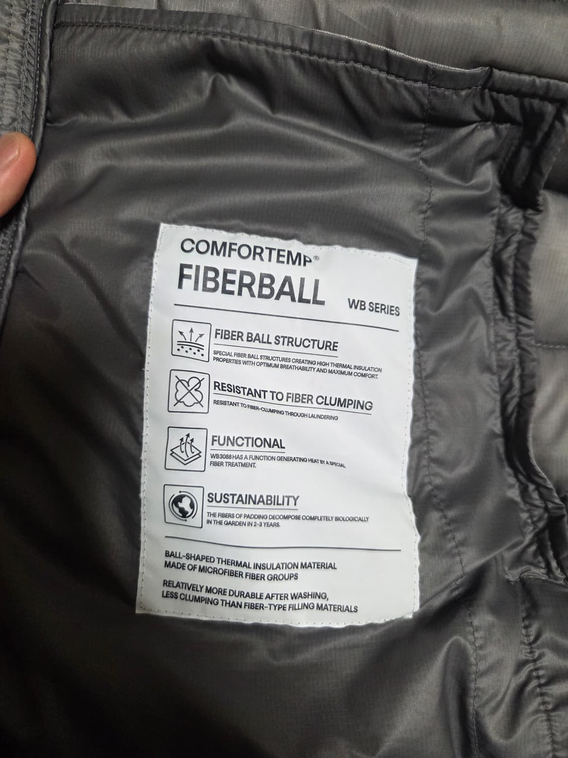 수아레 경량패딩 팝니다 상품이미지2